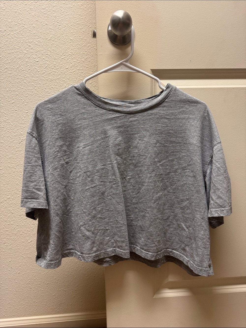 SHEIN Gray Cropped Crewneck Tee